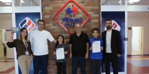 İlkokul ve ortaokul öğrencilerinden Robotex International Festivalinde büyük başarı