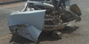 Kamyon ile otomobil çarpıştı: 1 ölü, 3 yaralı