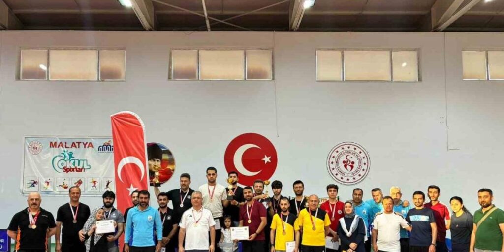 Kurumlar Arası Masa Tenisi Ligi finallerle sona erdi
