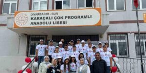 Lise öğrencileri bilimsel çalışmalarını sergiledi