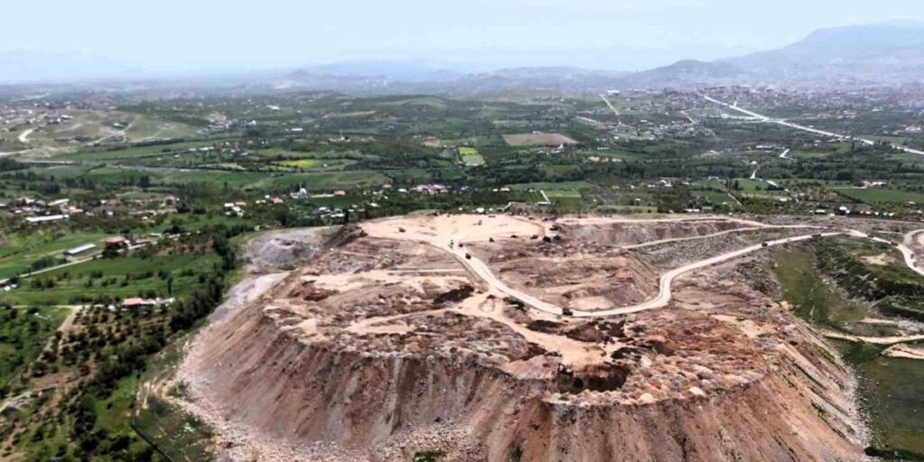 Malatya’da depremin izleri dağ oldu