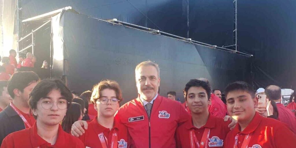 Malatyalı öğrenciler Teknofest 2025 Kıbrıs Finalleri’nden Türkiye Şampiyonu olarak döndü