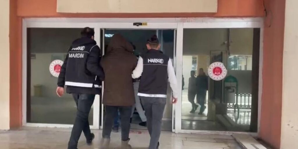 Mardin’de 5 sokak satıcısı tutuklandı