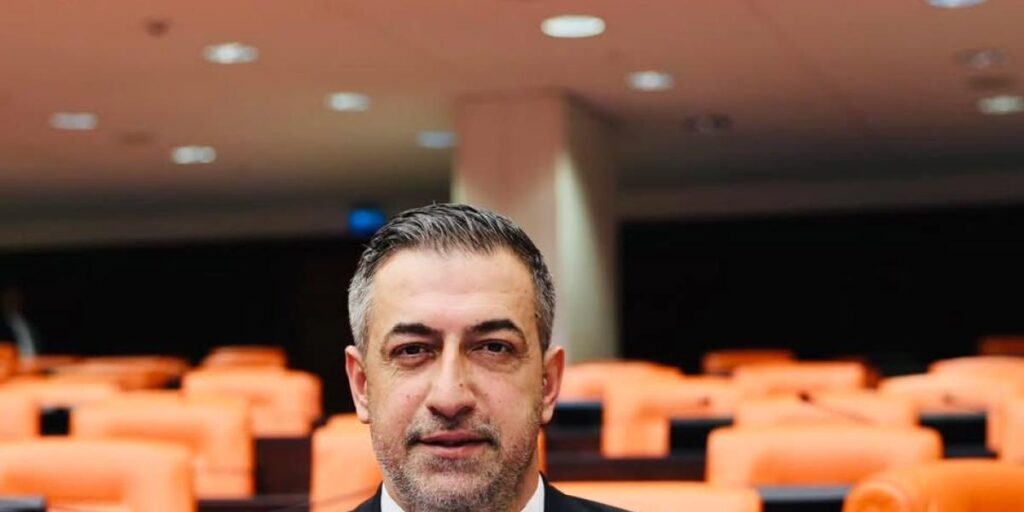 Milletvekili Işıkver’den Elazığspor’a prim sözü