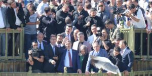 Milli Eğitim Bakanı Tekin, inci kefali göçünü izledi