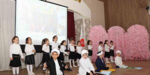 Minikler gösterileriyle mest etti