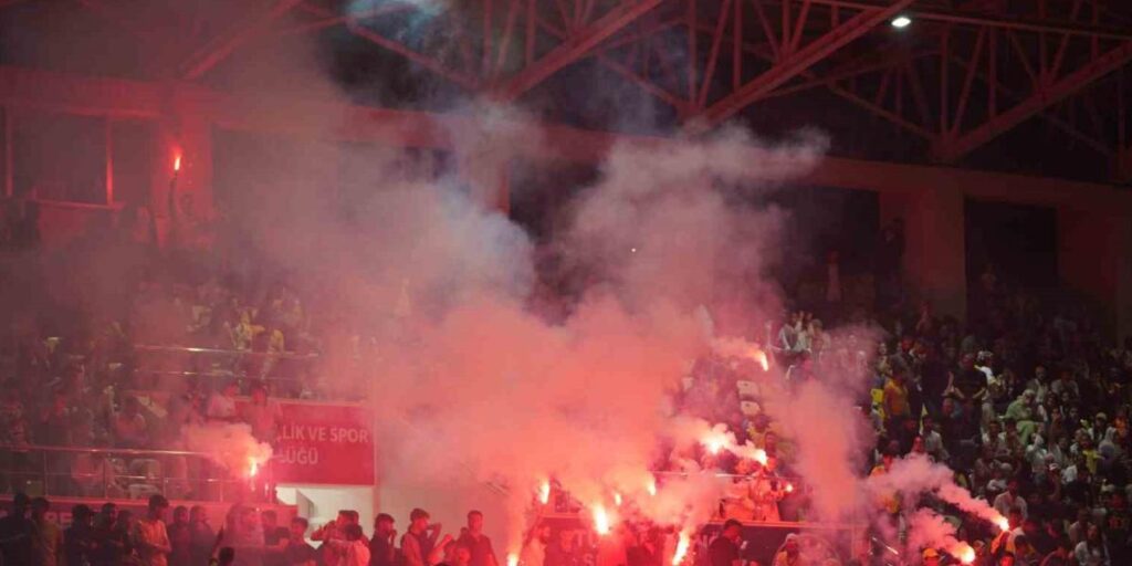 Muşspor, şampiyonluğunu coşkuyla kutladı