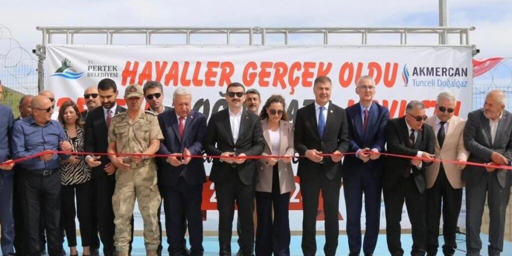 Pertek ve Çemişgezek doğalgaza kavuştu