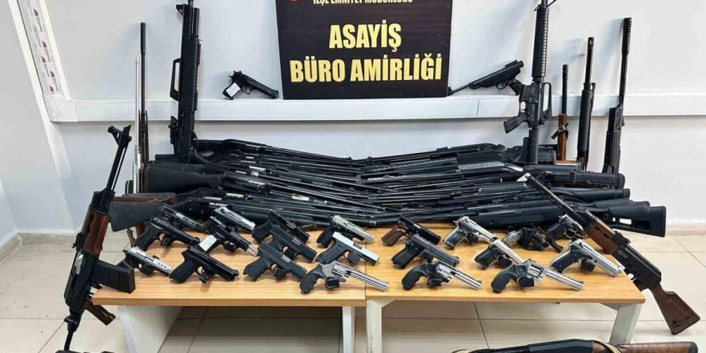 Şanlıurfa’da 45 adet ruhsatsız silah ele geçirildi: 2 gözaltı