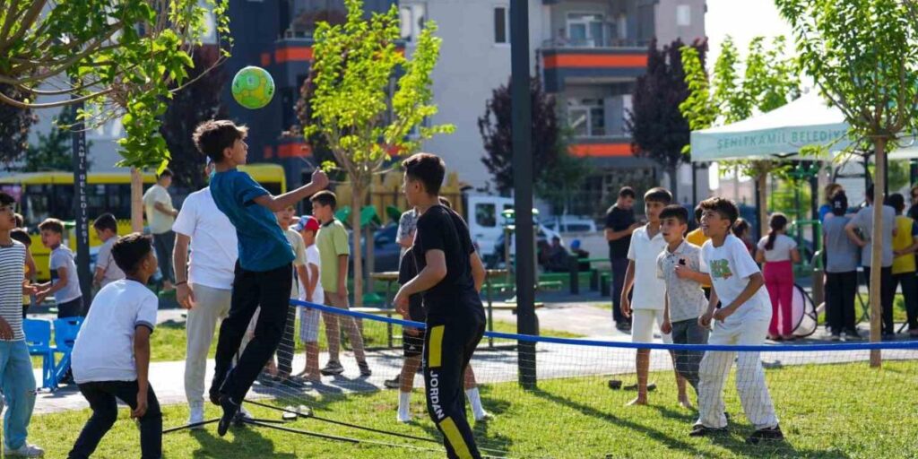 Şehitkamil çocuk şenlikleri başladı
