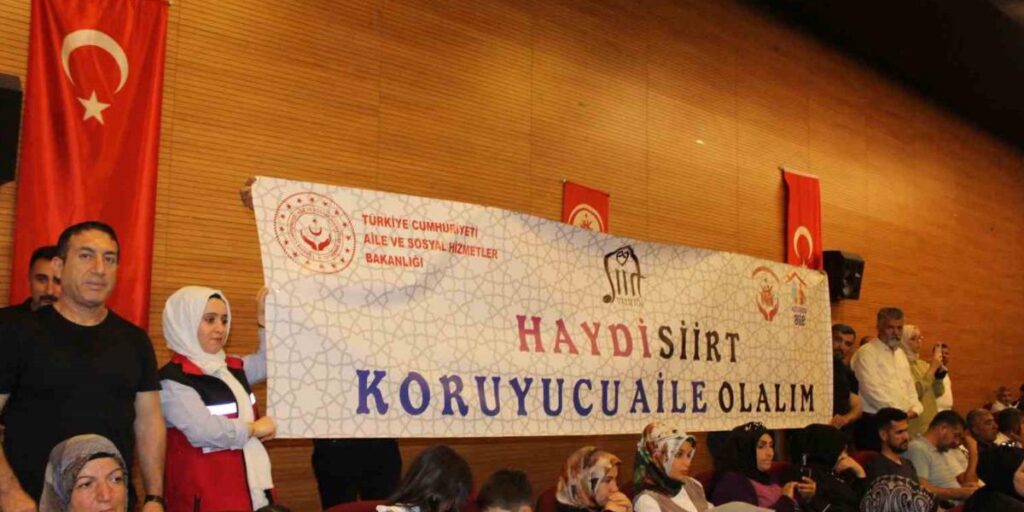 Siirt’te ’Güçlü Aile Güçlü Gelecek’ söyleşisi