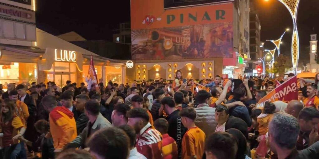 Tatvan’da Galatasaray şampiyonluğu coşkuyla kutlandı