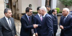 Ticaret Bakanı Bolat, Diyarbakır’da bir takım ziyaretlerde bulundu