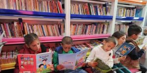 Tutak’ta çocuklar Gezici Kütüphane ile tanıştı
