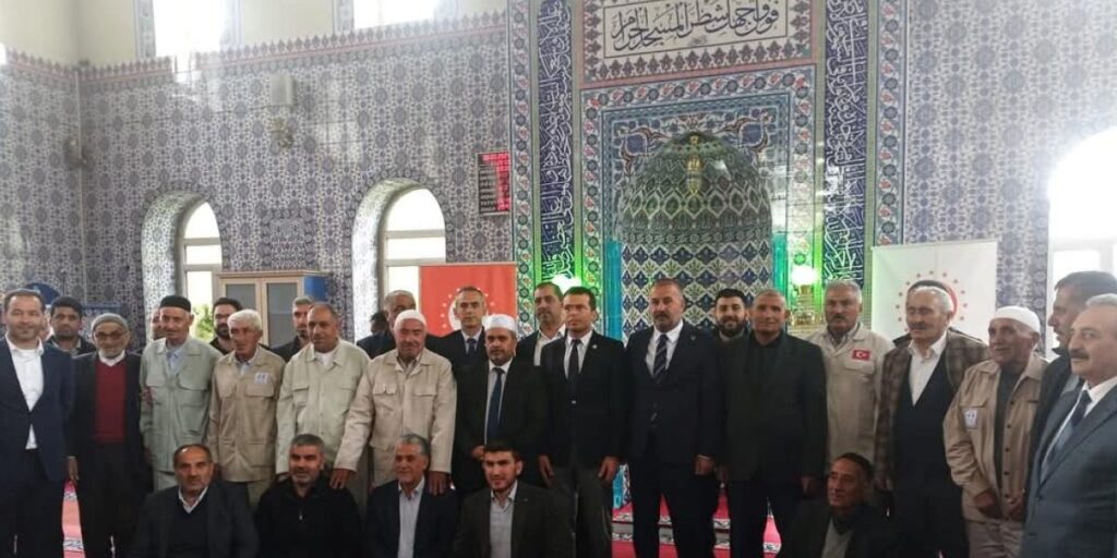 Tutak’ta hacı adayları kutsal topraklara uğurlandı