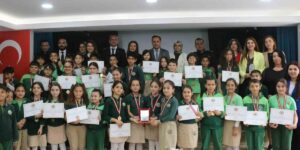 Tuzla’dan yola çıkan kitaplar Ağrı’da umuda dönüştü