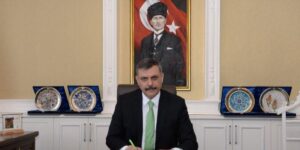 Vali Çiftçi; “Gençlerimiz mâziden âtiye uzanan şanlı tarihimizin birer emanetçisidir”