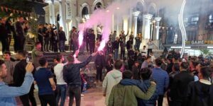 Vanspor FK taraftarının galibiyet coşkusu