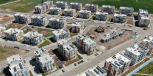 Yeni evlerine kavuşan Arabanlı depremzedeler: “Artık rahat uyuyabiliyoruz”