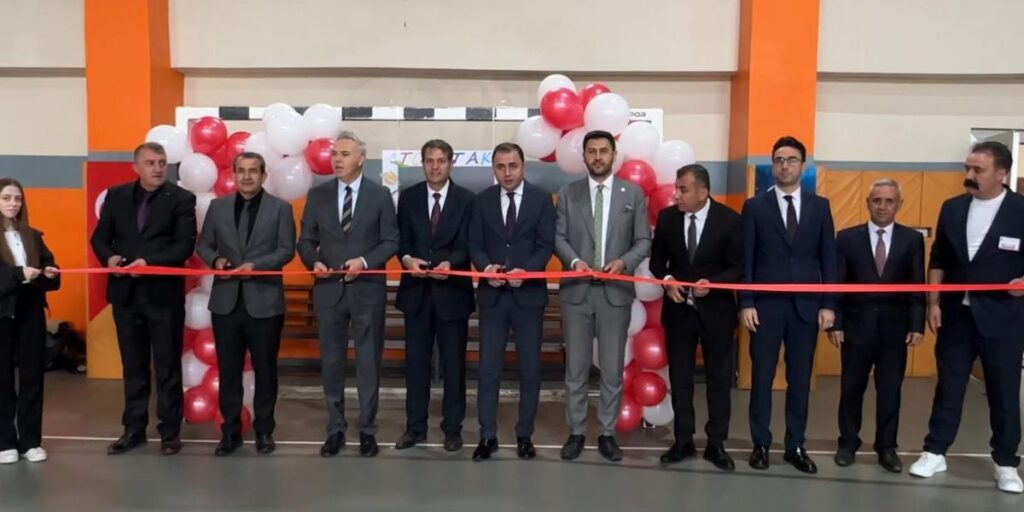 Yüksekova Fen Lisesi öğrencilerinin projeleri göz kamaştırdı