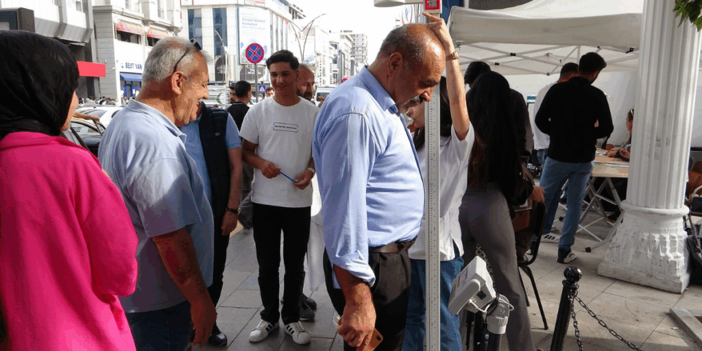 İpekyolu Sağlık Müdürlüğünden sigara ve obezite ile mücadele standı