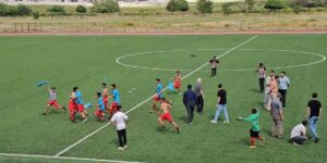 Adilcevaz’da okullar arası futbol turnuvasında kupa Aydınlar beldesinin oldu