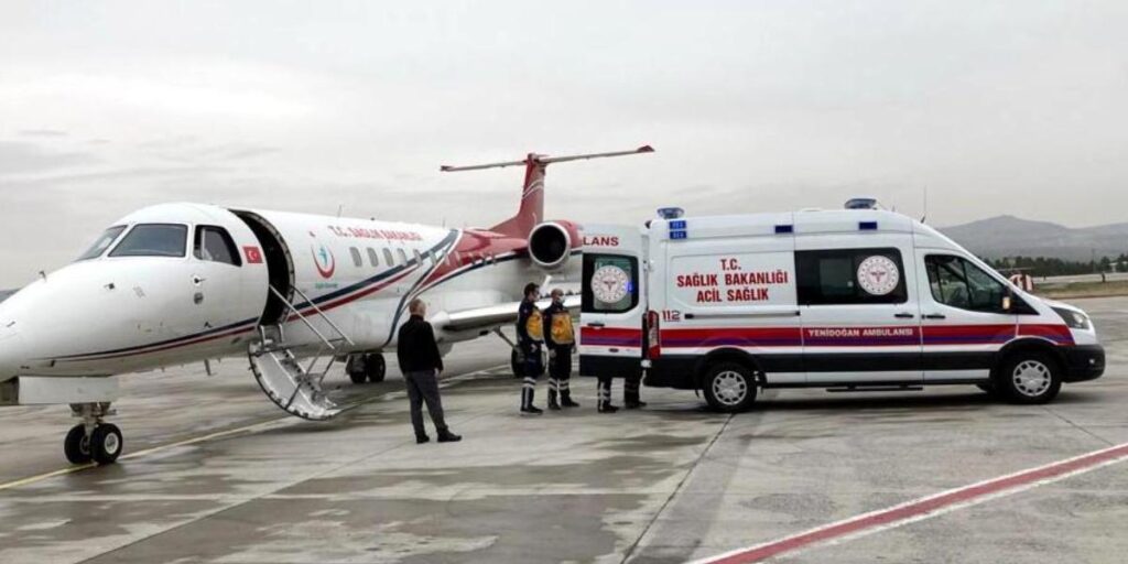 Ambulans uçak 7 yaşındaki çocuk için havalandı