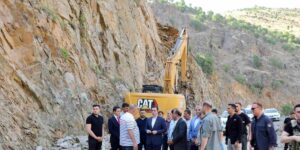 Bitlis Valisi Karakaya Hizan’da kamu yatırımlarını inceledi
