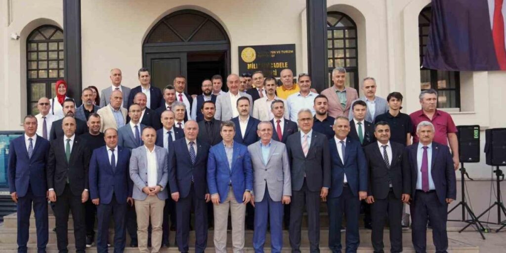 Cumhuriyeti Kuran Şehirler Amasya’da Buluştu