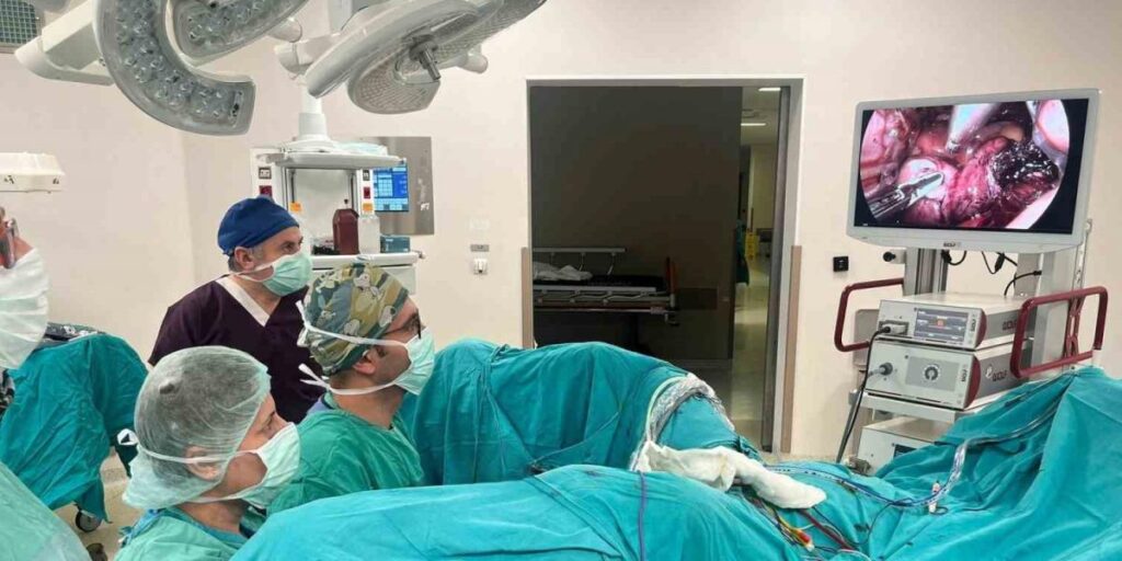 Dr. Şanlı: “V-NOTES tekniğini hastalarımıza başarıyla uygulamaktayız”