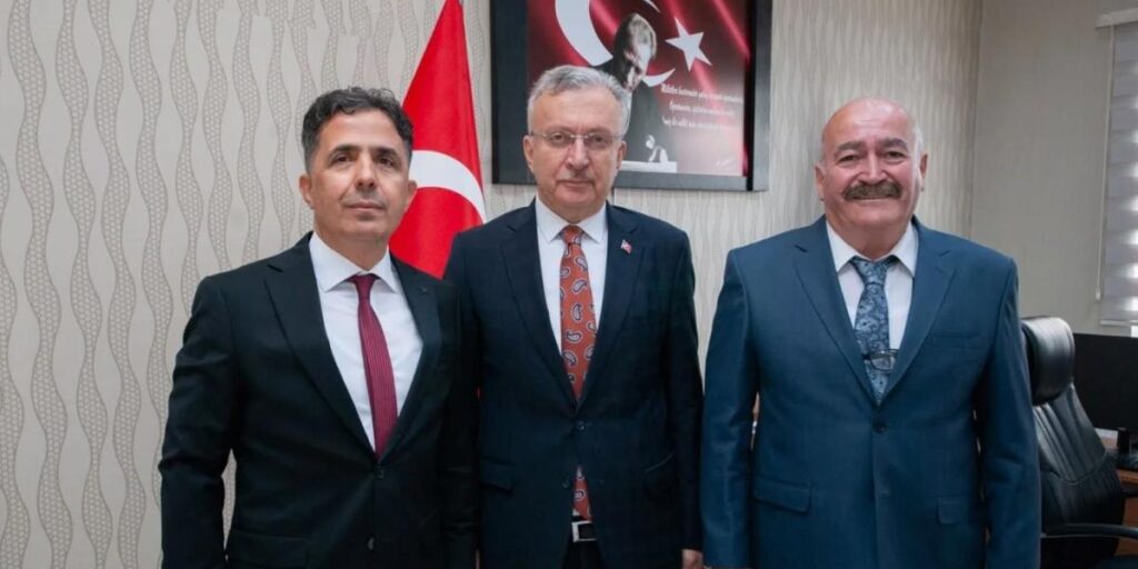 Eğitim Fakültesi Dekanlığına Prof. Dr. Kayalar atandı