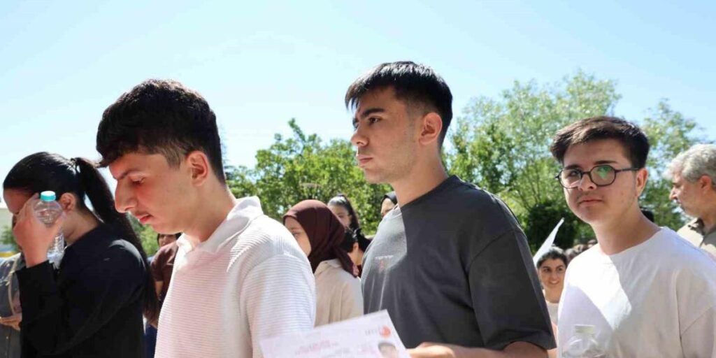 Elazığ’da nefesler tutuldu, YKS heyecanı başladı