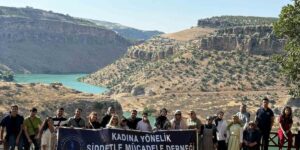 Elazığlı kadınlar ve gençler Diyarbakır’ı gezdi