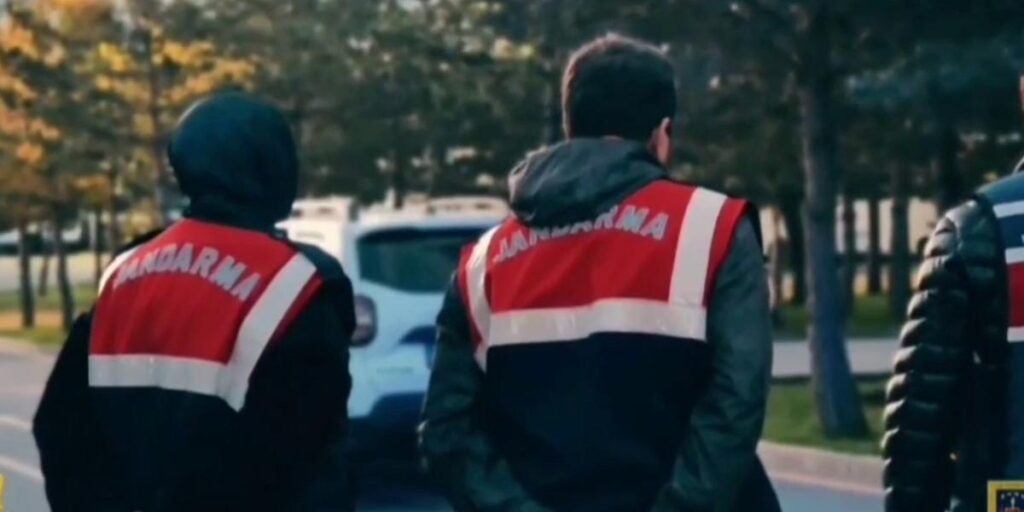 Erzurum merkezli siber dolandırıcılık operasyonu: 9 gözaltı