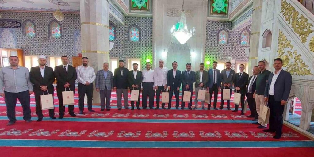 “Etkili Hutbe Sunumu” için yarıştılar