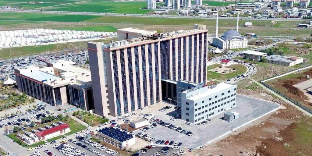 Gazi Yaşargil Eğitim ve Araştırma Hastanesi’nde Enerji Verimliliği KABEV Projesi hayata geçiyor
