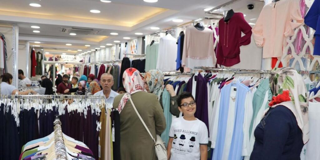 Gaziantep’in tarihi çarşılarında bayram hareketliliği başladı