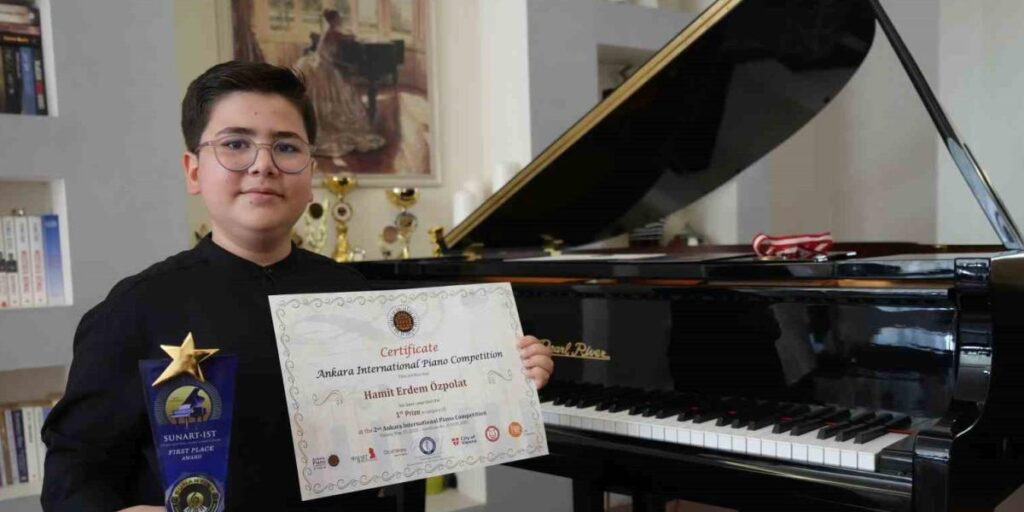 Gaziantepli 13 yaşındaki piyanist Hamit ödüllere doymuyor