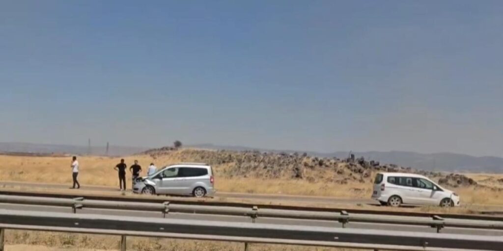 Gaziantep’te anız yangını maddi hasarlı kazaya neden oldu