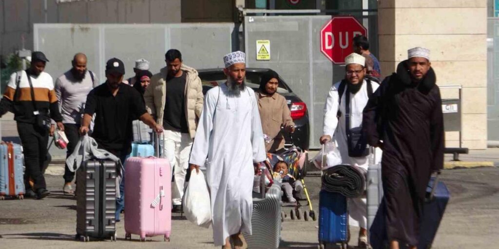 İran’daki Ummanlılar Van üzerinden Trabzon’a tahliye ediliyor