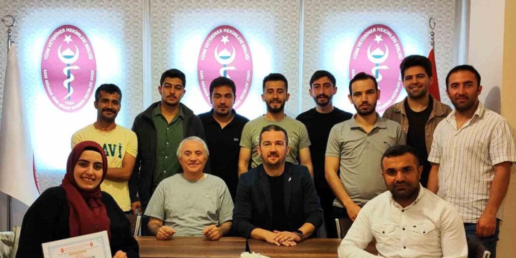 Kars’ta, “İneklerde Rektovaginal Yöntemle Suni Tohumlama” kursu tamamlandı