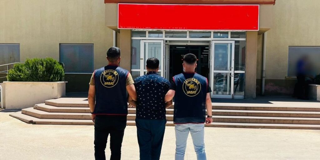 Kesinleşmiş 15 yıl cezayla aranan uyuşturucu taciri yakalandı