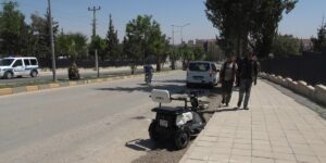 Kilis’te 3 tekerlekli motosiklet devrildi: Sürücü ağır yaralandı