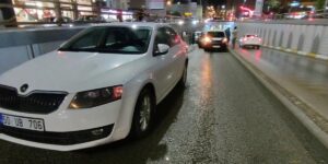 Köprülü kavşakta zincirleme trafik kazası