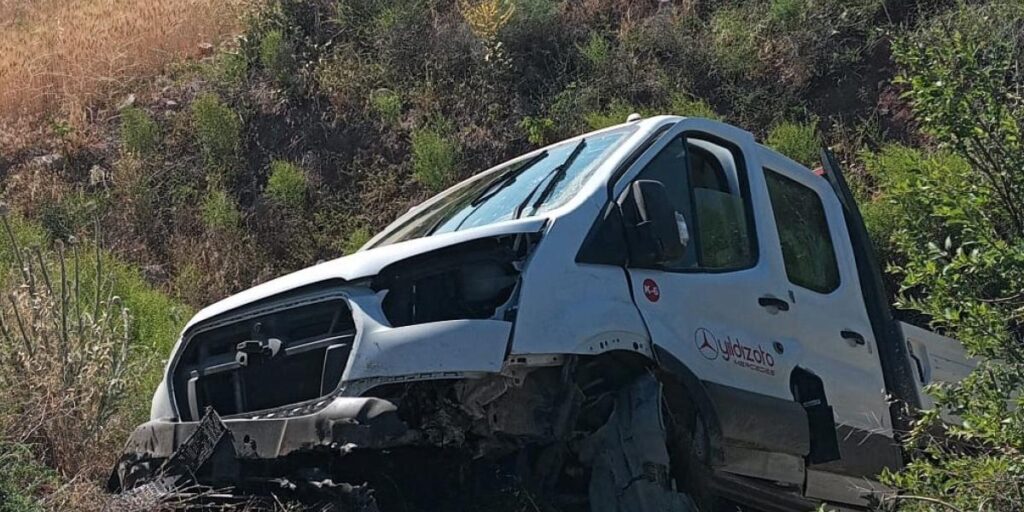 Malatya-Sivas yolunda kamyonet kontrolden çıktı: 2 yaralı