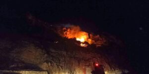 Mardin Kalesi eteklerinde çıkan yangın söndürüldü