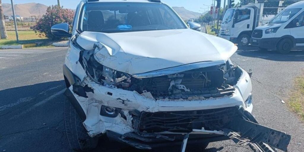 Mardin’de otomobil ile hafif ticari araç çarpıştı: 1 yaralı