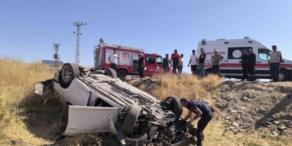 Mardin’de şarampole devrilen otomobilin sürücüsü yaralandı