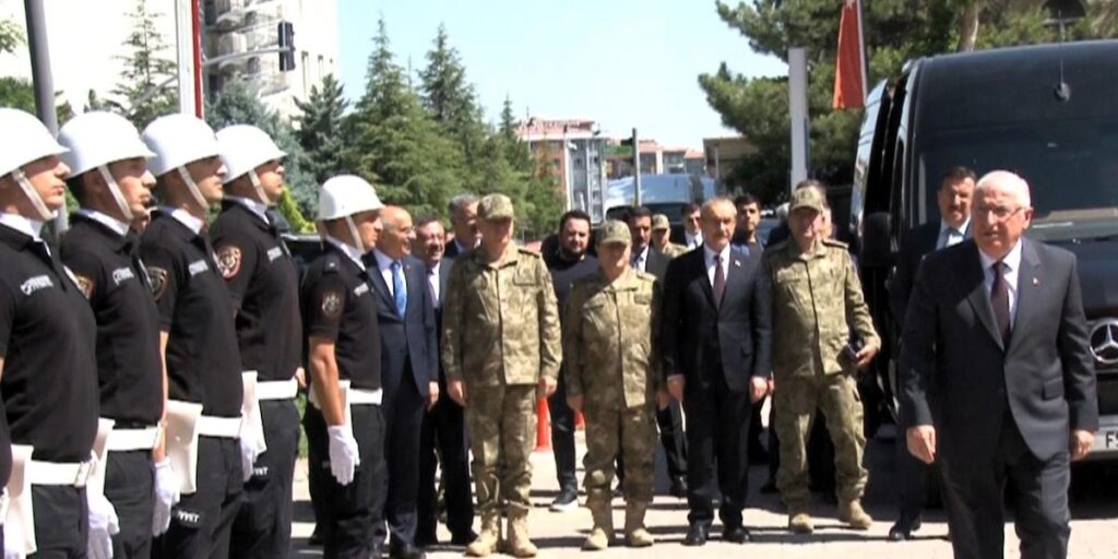 Milli Savunma Bakanı Güler Malatya’da