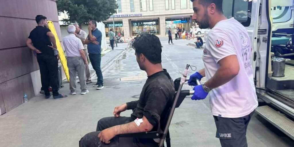 Motosikletle otomobil çarpıştı: 1 yaralı